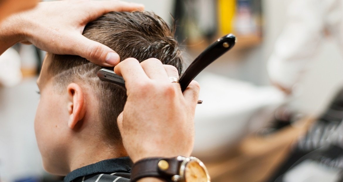 Listra no cabelo com degradê